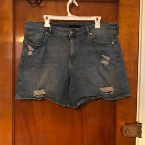 Uniqlo boyfriend mom Jean distressed denim shorts